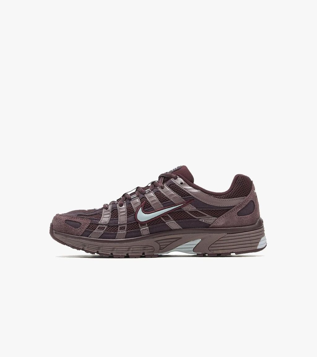 W nike p-6000