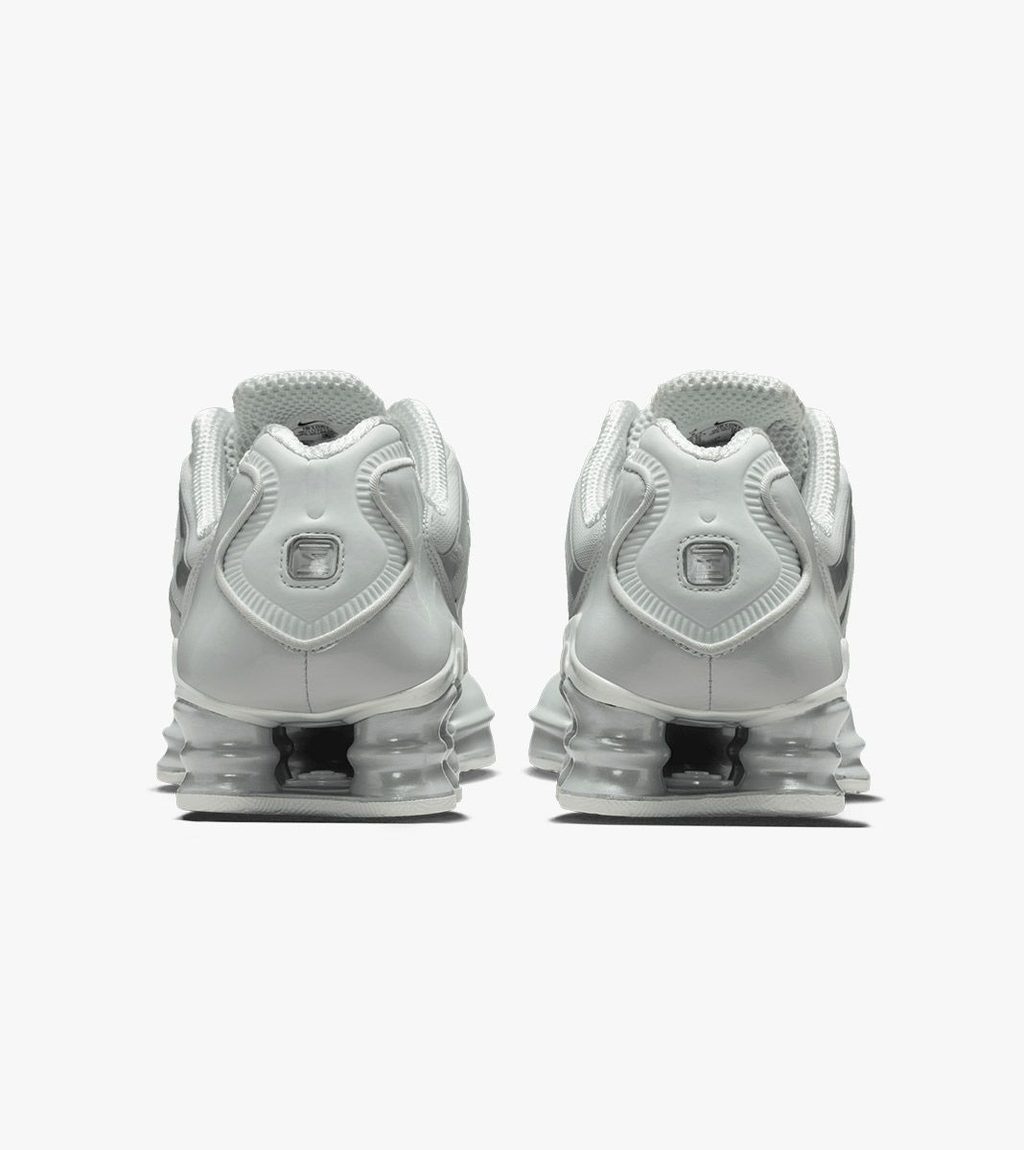 Flerfärgad W nike shox tl