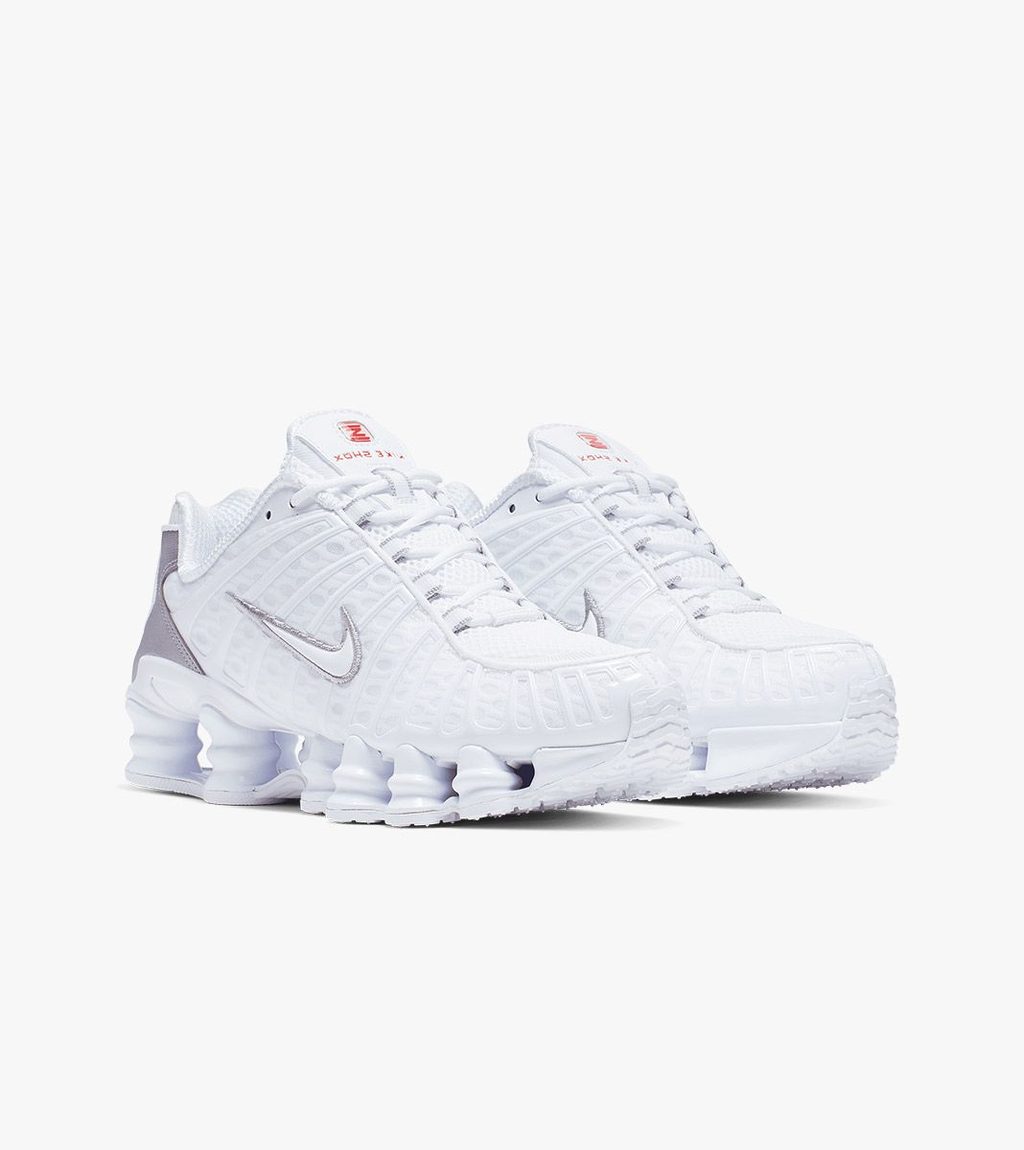 Vitt W nike shox tl