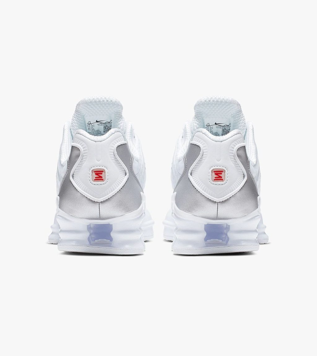 Vitt W nike shox tl
