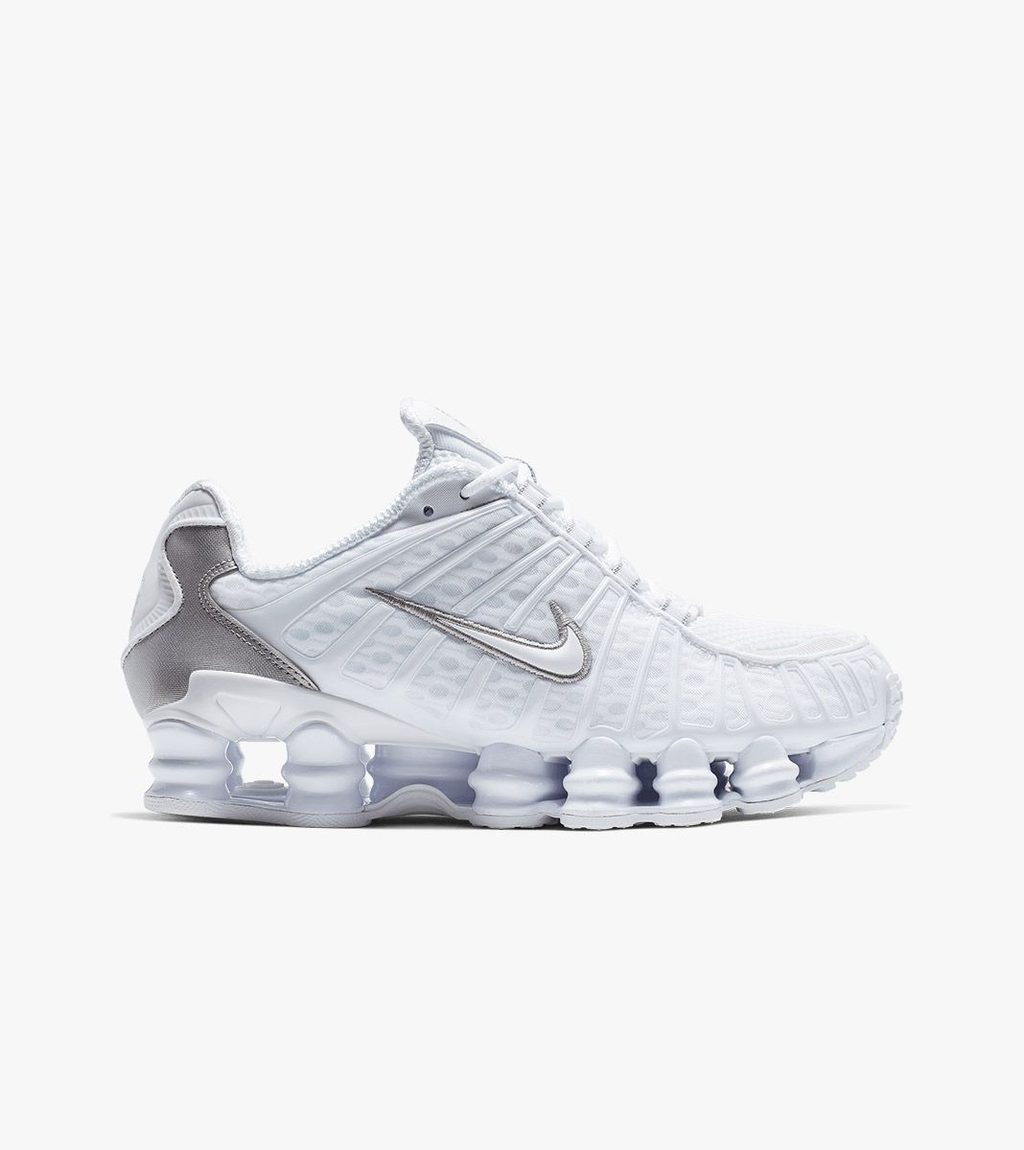 Vitt W nike shox tl