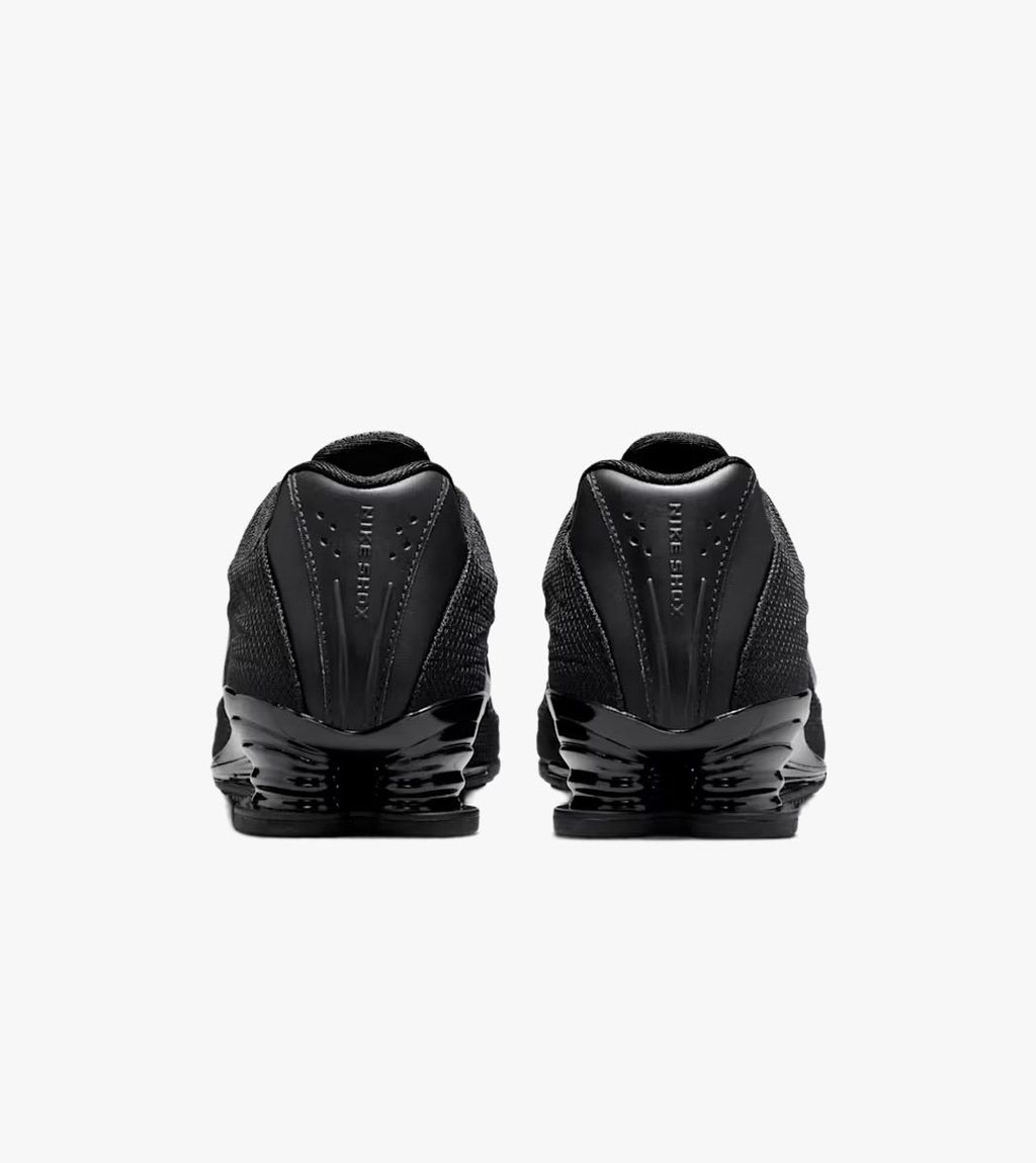 Svart W nike shox z