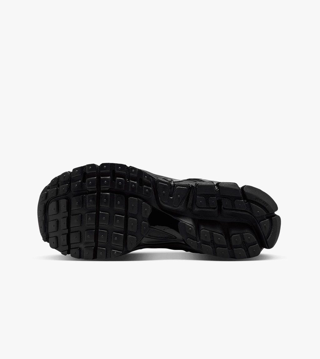 Juoda W nike zoom vomero 5