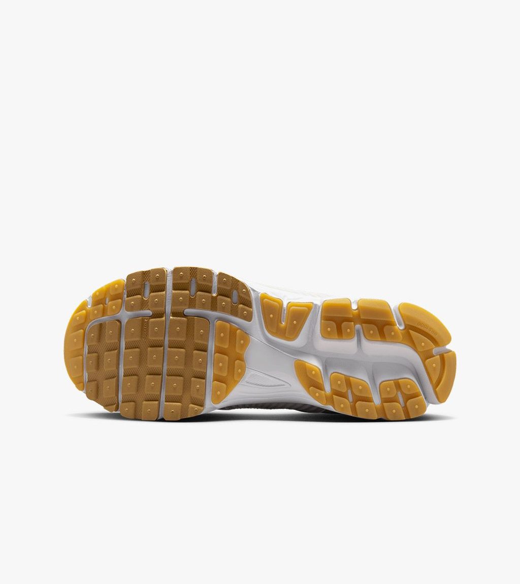 Vitt W nike zoom vomero 5