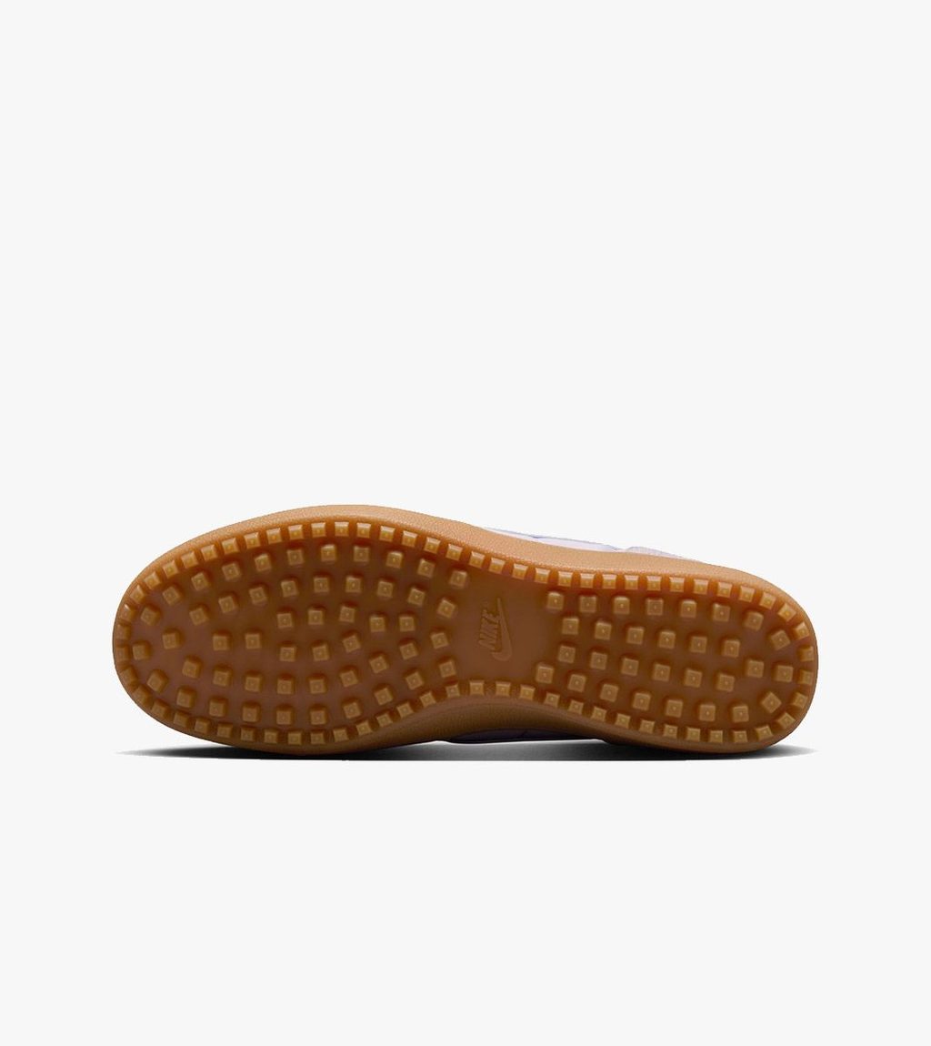 Mitmevärviline Wmns nike field general