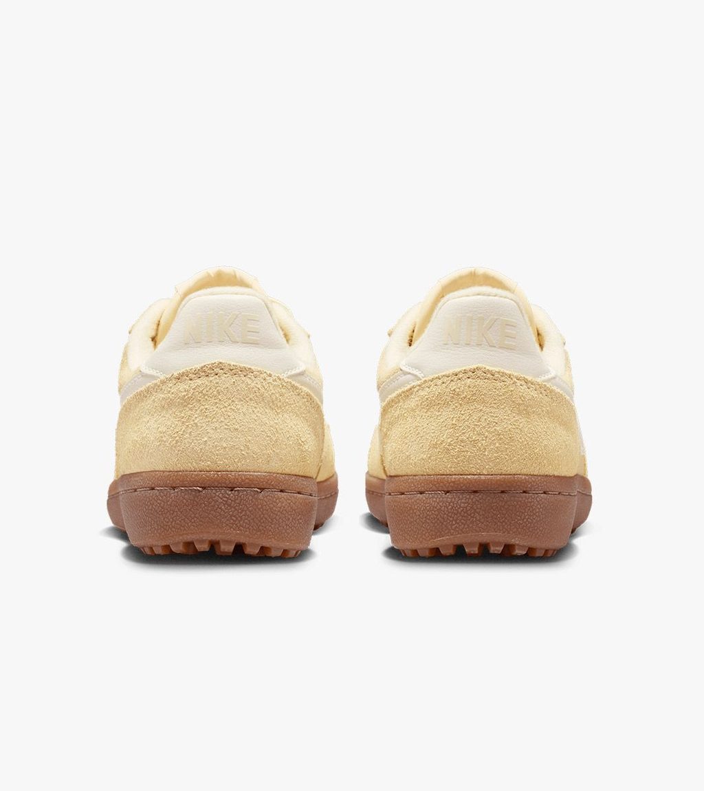 Kollane Wmns nike field general