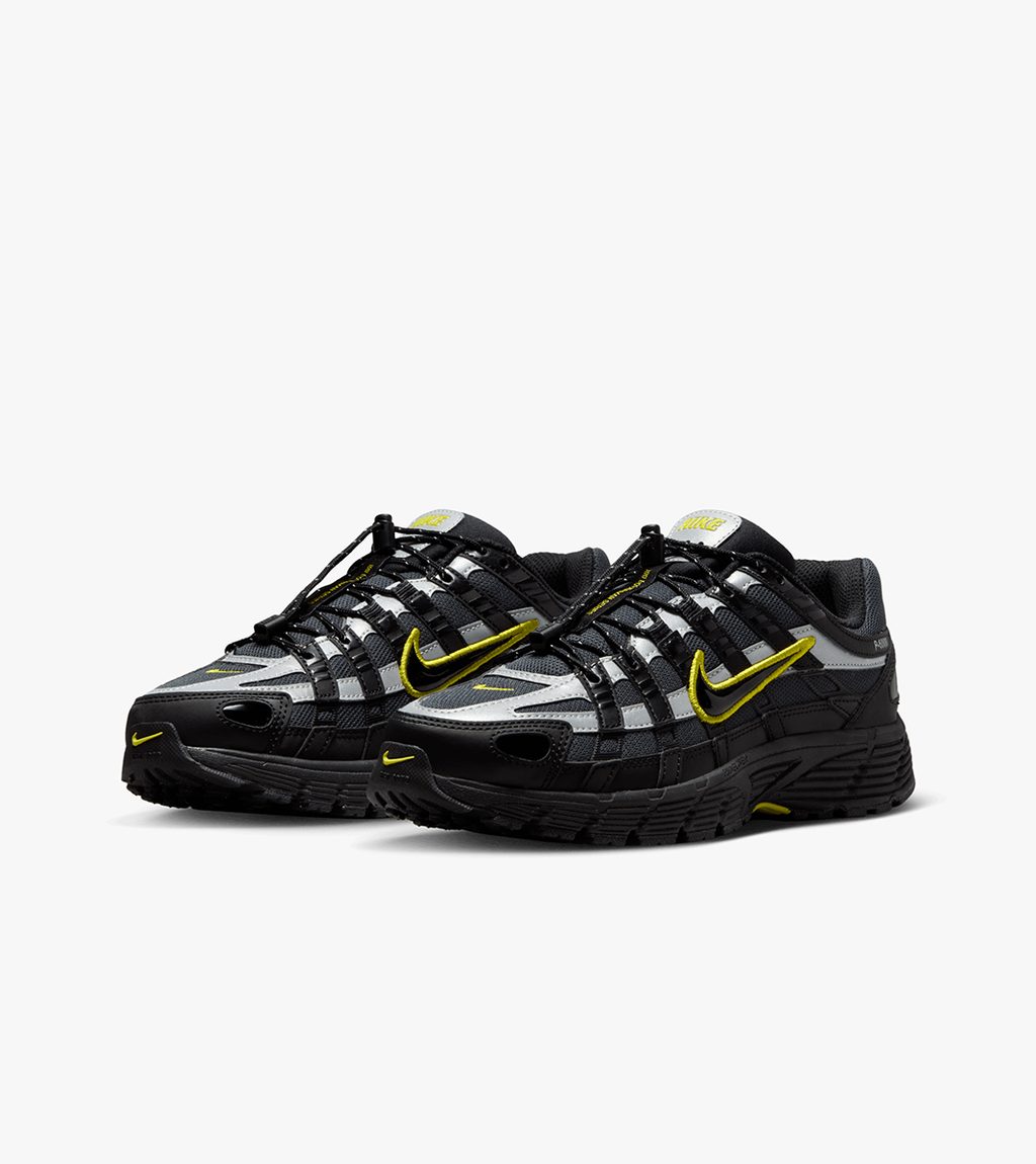 Juoda Wmns nike p-6000