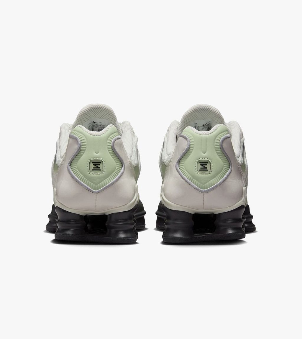 Grönt Wmns nike shox tl