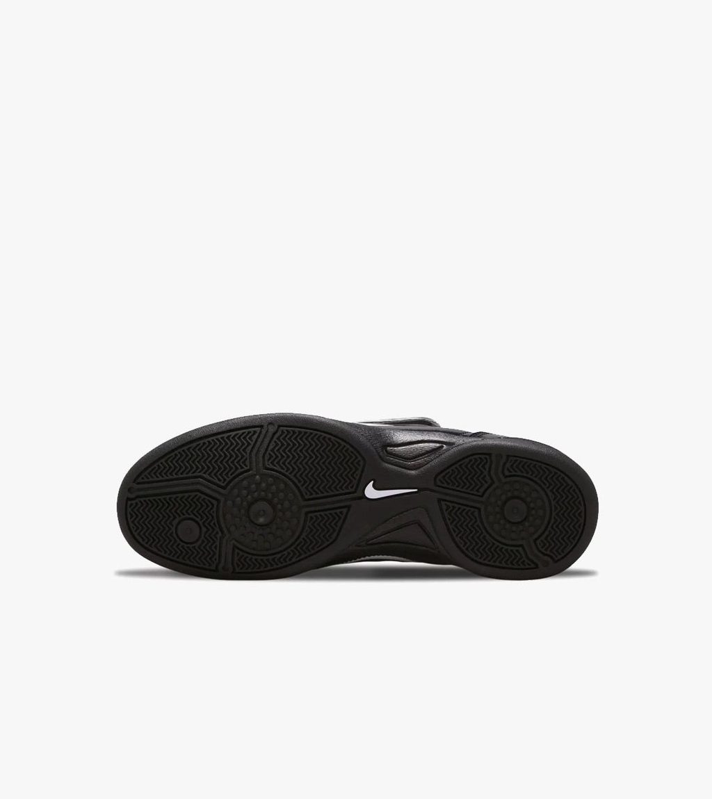 Svart Wmns nike t90 se