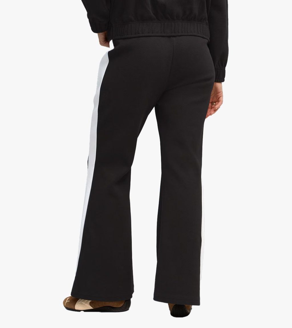 Juoda T7 flared pants