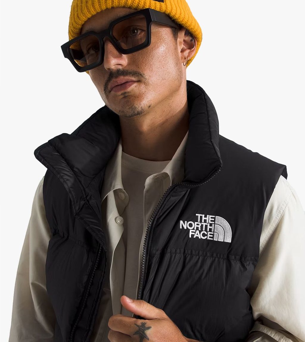 Musta M 1996 RETRO NUPTSE VEST