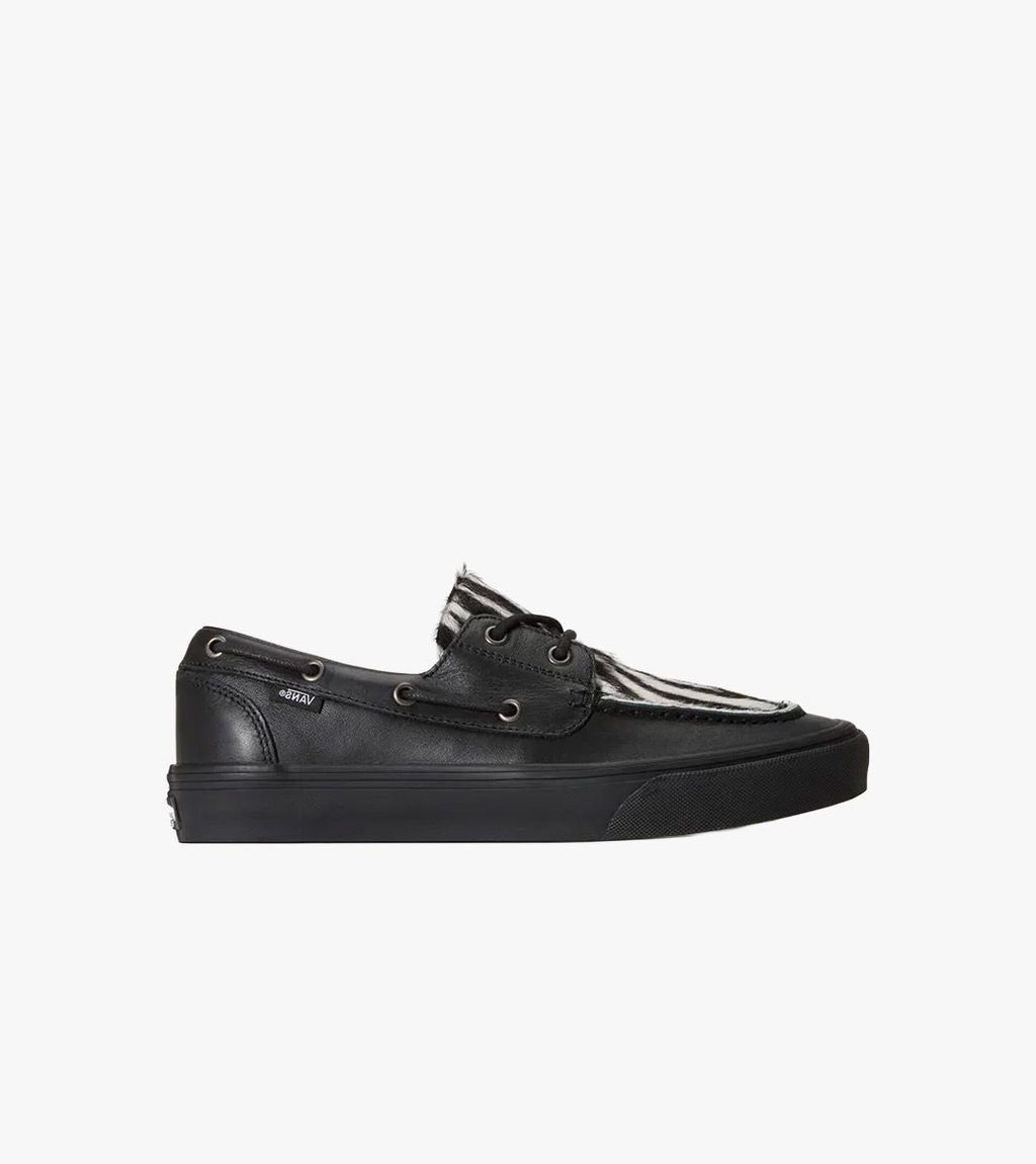 Melna 2-EYELET BOAT SHOE