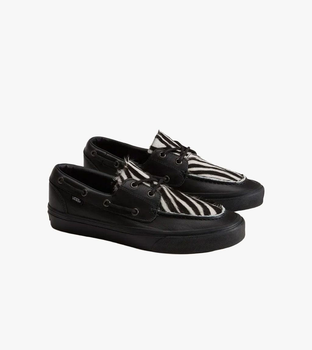 Melna 2-EYELET BOAT SHOE