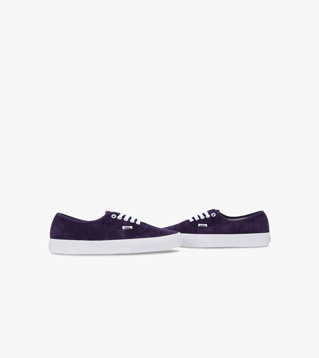 Lila Authentic