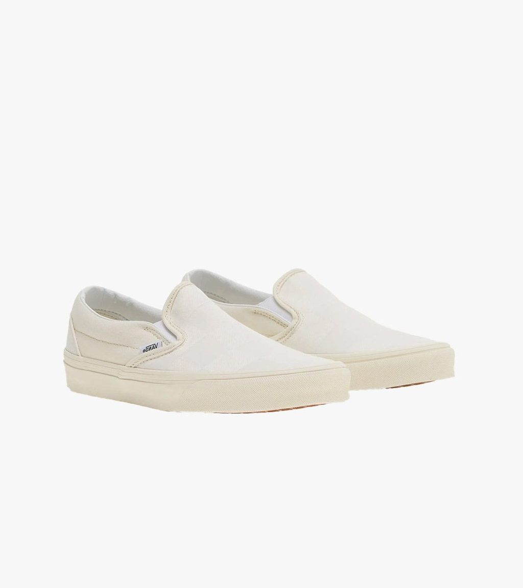 Valge Classic slip-on