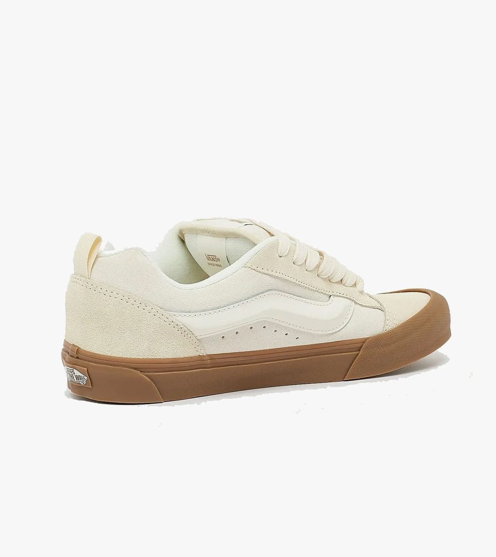 Beige Knu skool