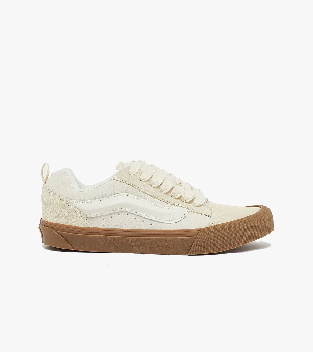 Beige Knu skool