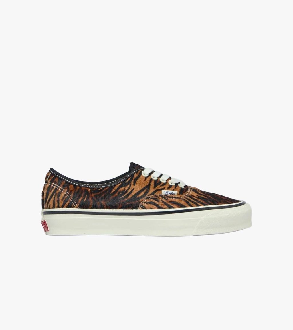 Įvairiaspalvė Lx authentic 44