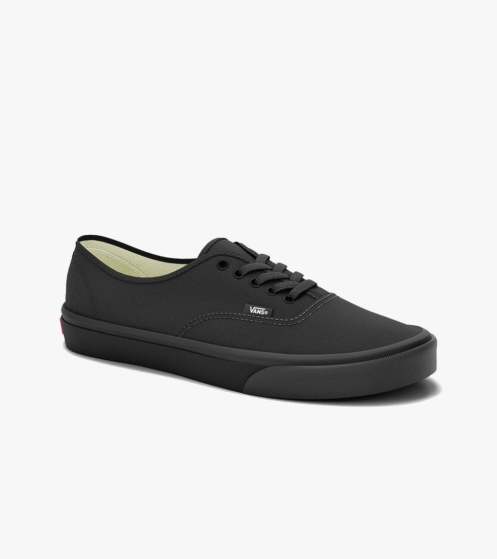 Musta UA AUTHENTIC