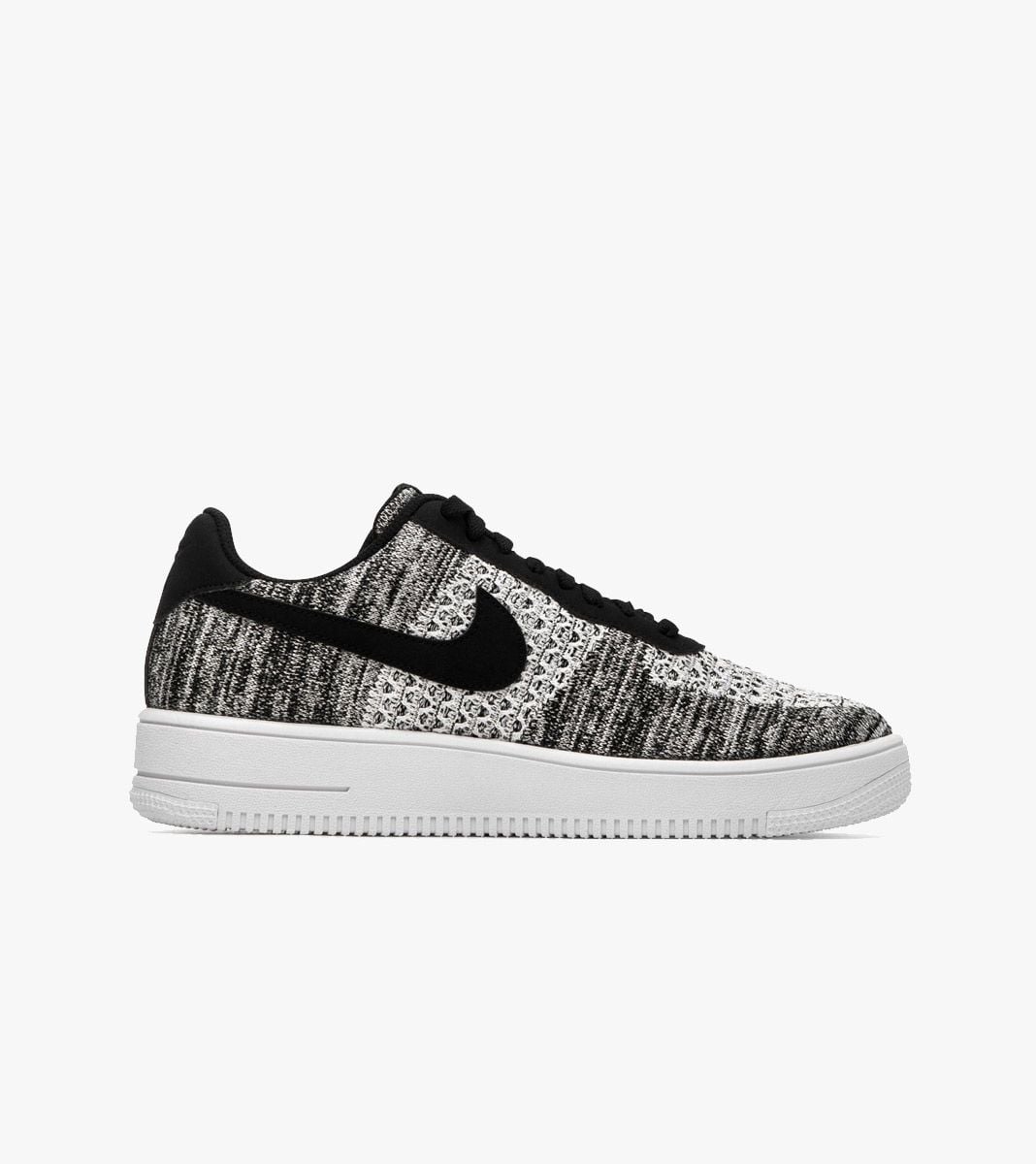Juoda Air force 1 flyknit 2.0