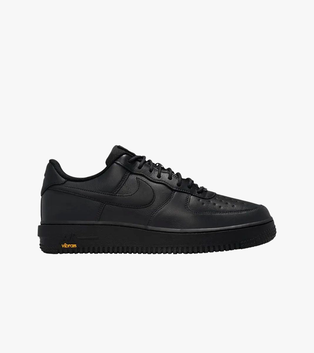 Musta AIR FORCE 1 GORETEX VIBRAM