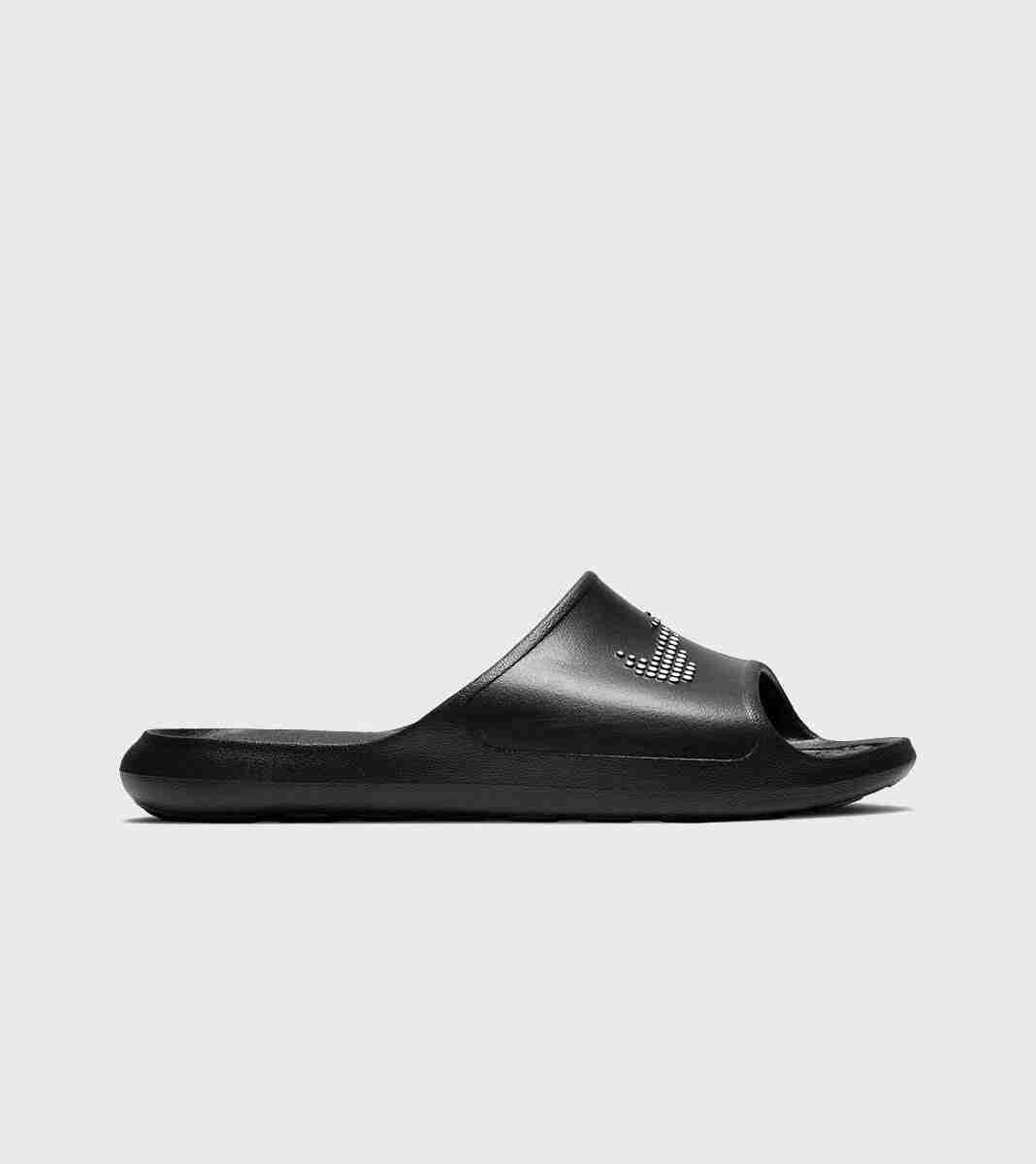 Must Nike victori one shower slide