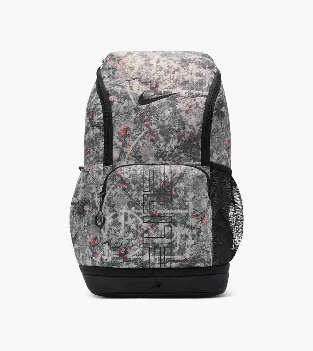 Beige Nk varsity elite bkpk-aop su26