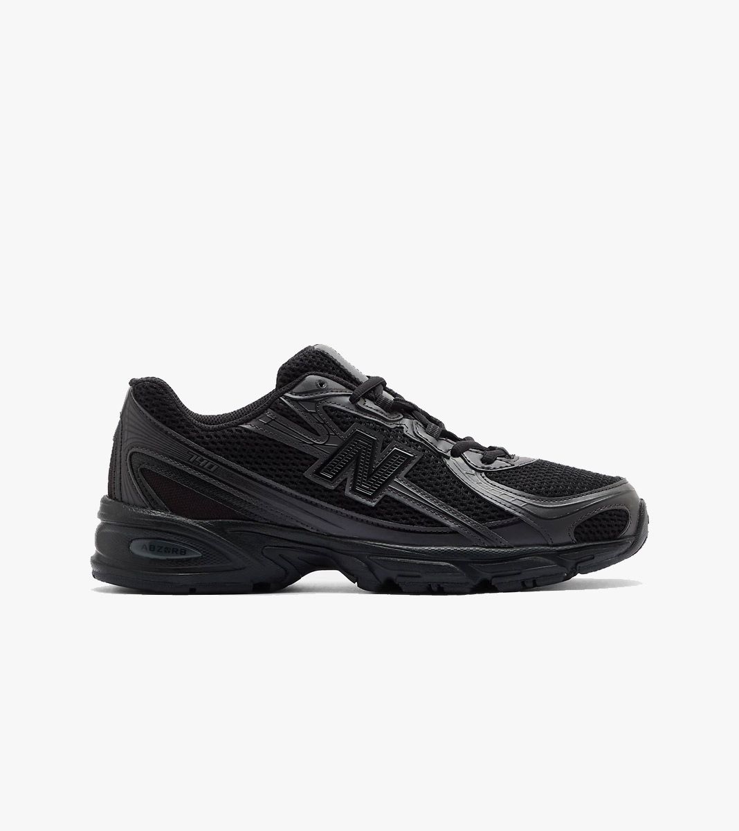 Juoda New balance 740