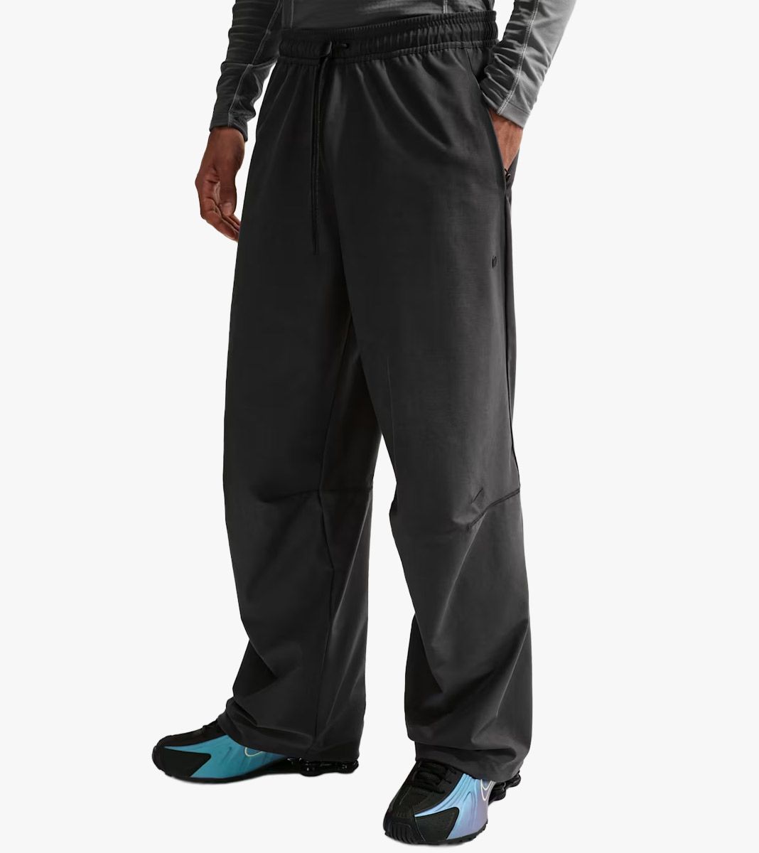Black M NK TCH SHORI KNIT OS PANT