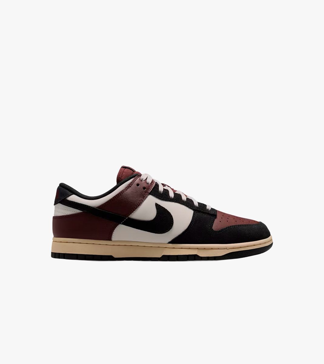 Beige NIKE DUNK LOW RETRO