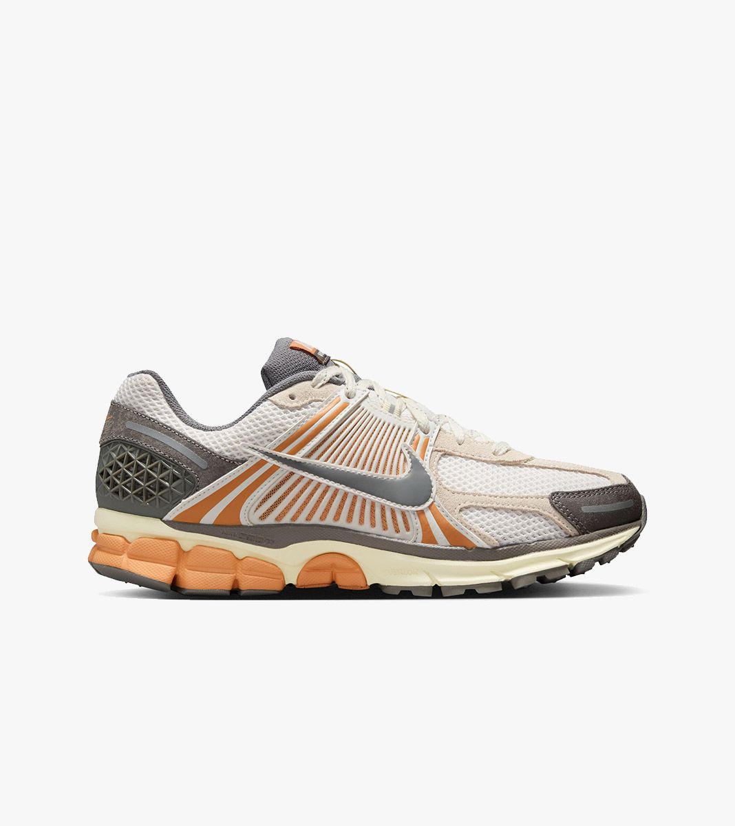 NIKE ZOOM VOMERO 5 Nike Men's Shoes | Ballzy