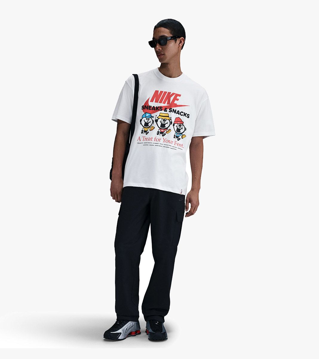 Monivärinen U NSW TEE M90 OC SOLE FOOD