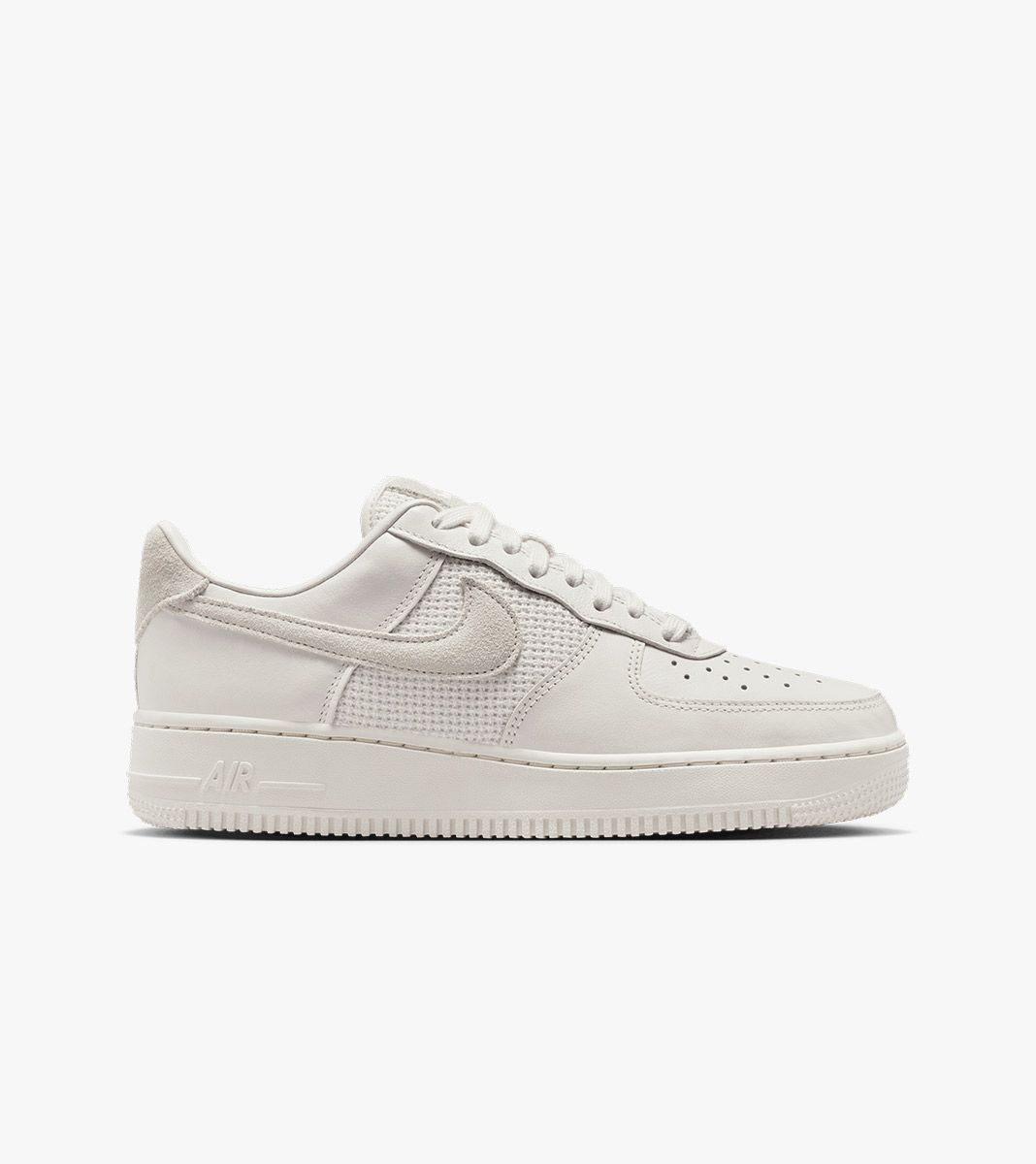 Mitmevärviline Wmns air force 1 ´07