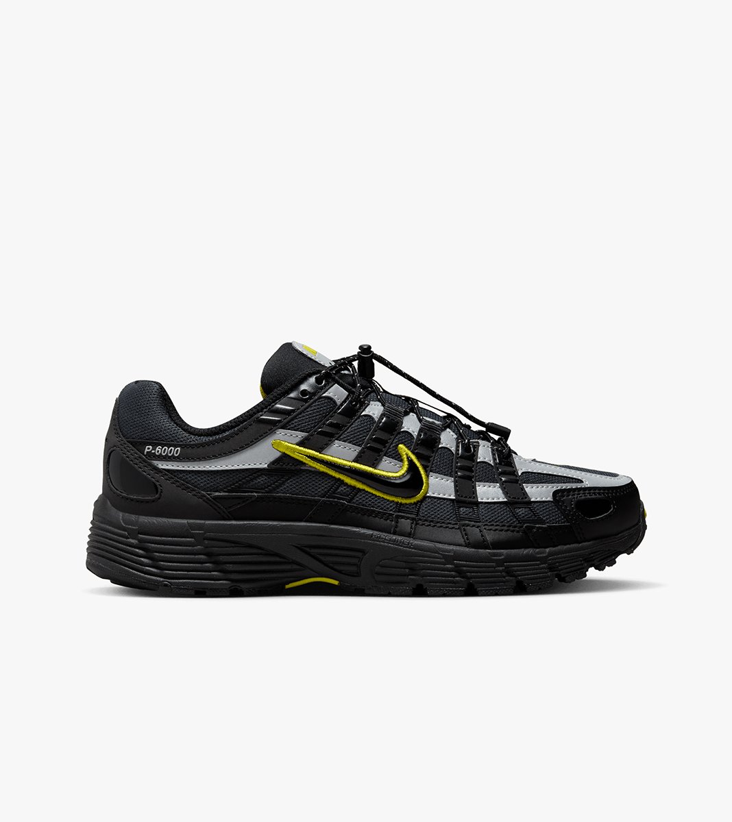 Juoda Wmns nike p-6000