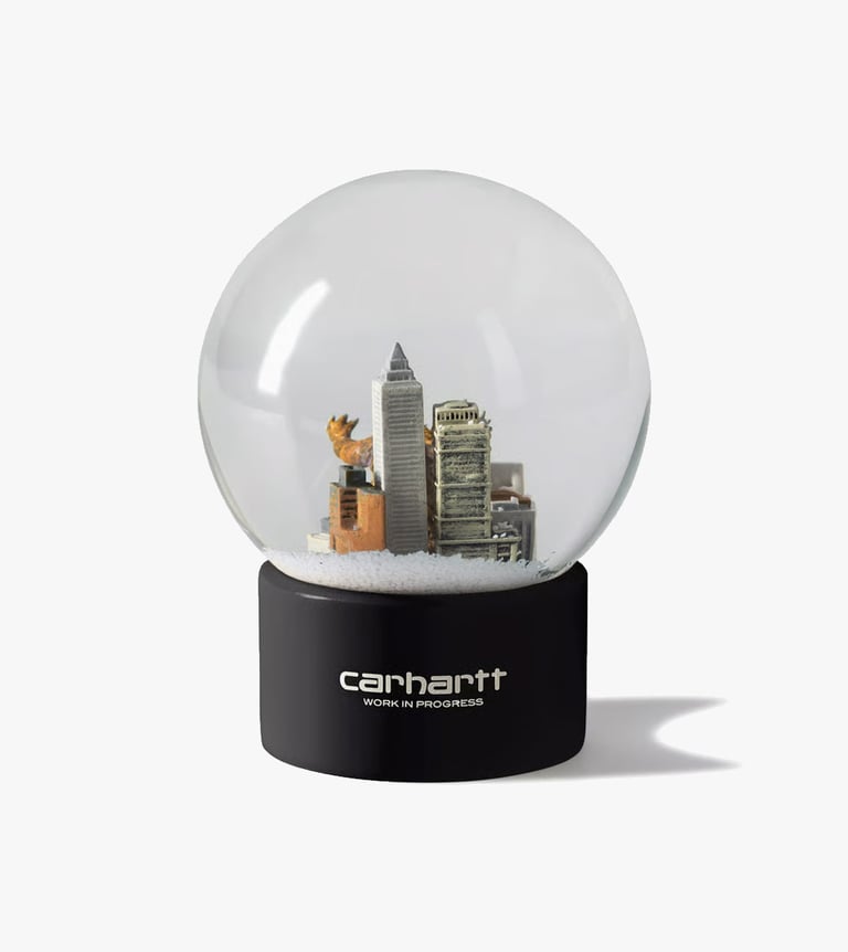 wiptopia snow globe