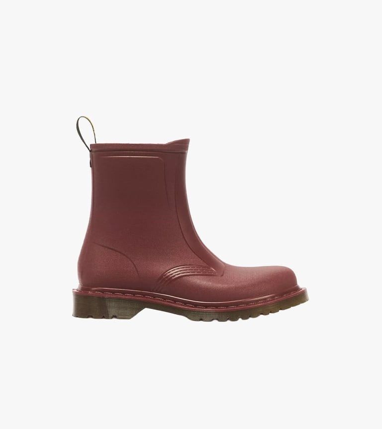 1460 rain cherry red