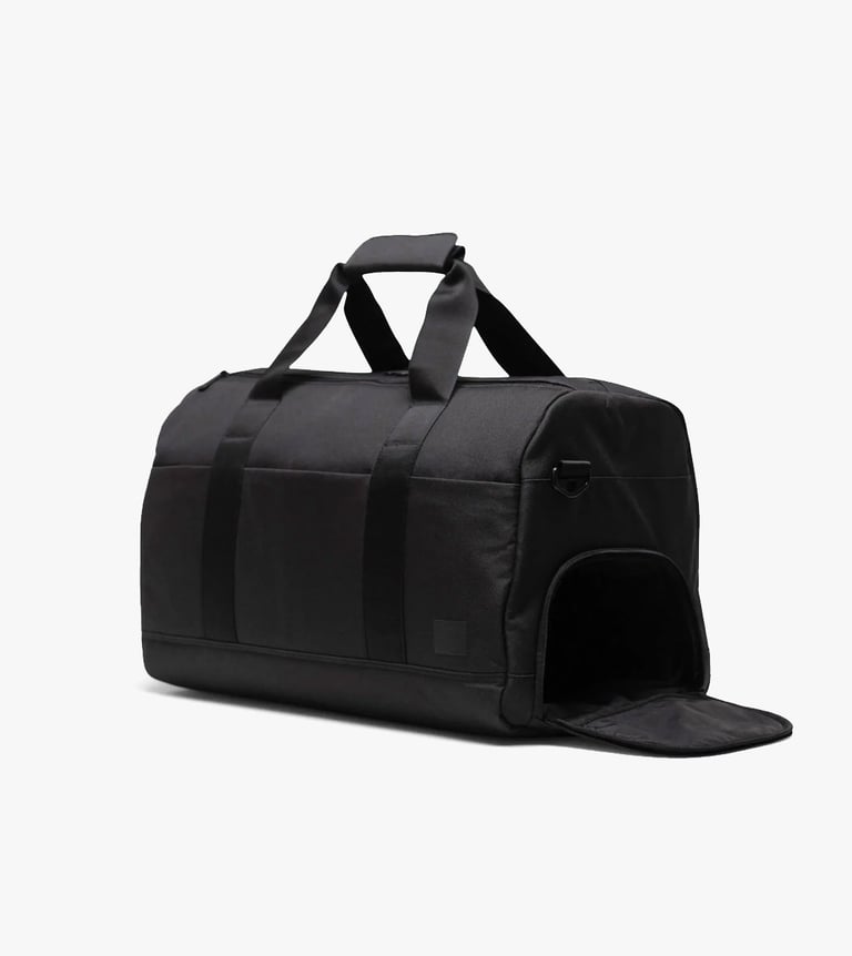 novel duffle tech