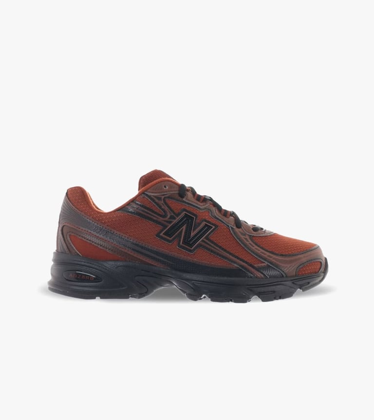 new balance 740