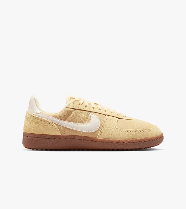 wmns nike field general