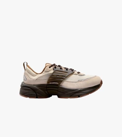 Beige Wmns jordan trunner o/s