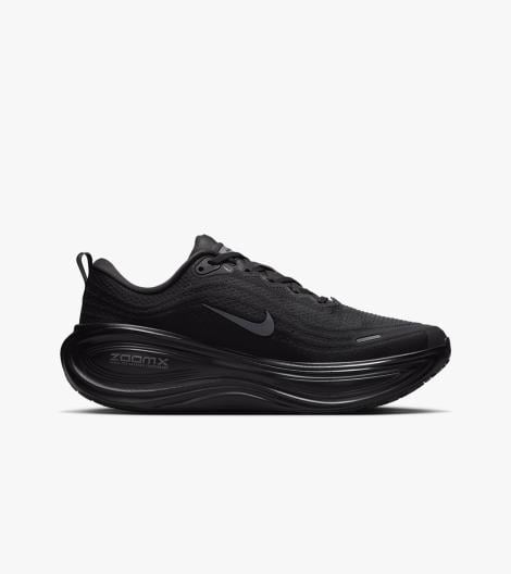 Must Nike vomero plus