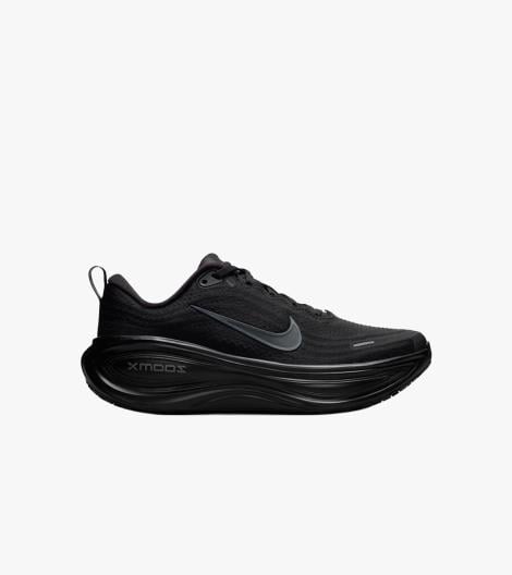 Svart W nike vomero plus
