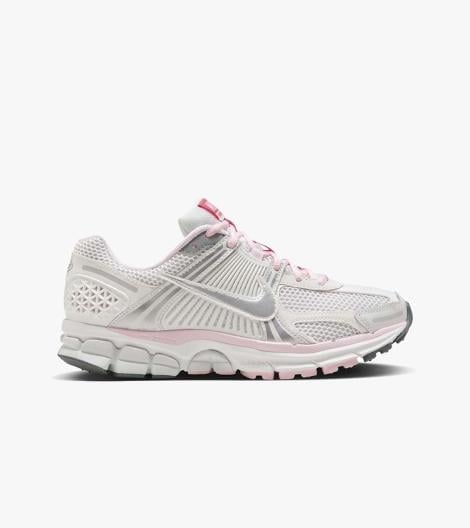 Krāsaina W NIKE ZOOM VOMERO 5