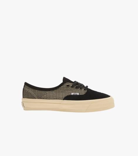 Svart Lx authentic 44