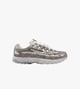 Juoda W nike p-6000 se